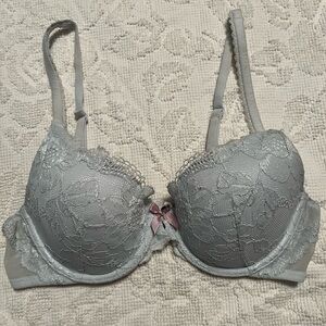 Victoria’s Secret 34B Bra